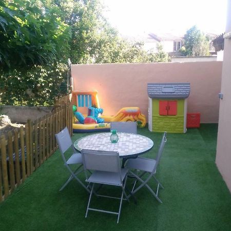 Appartement 62 M2 1Er Etage Avec Jardin Au Rdc Saint-Genis-des-Fontaines Экстерьер фото